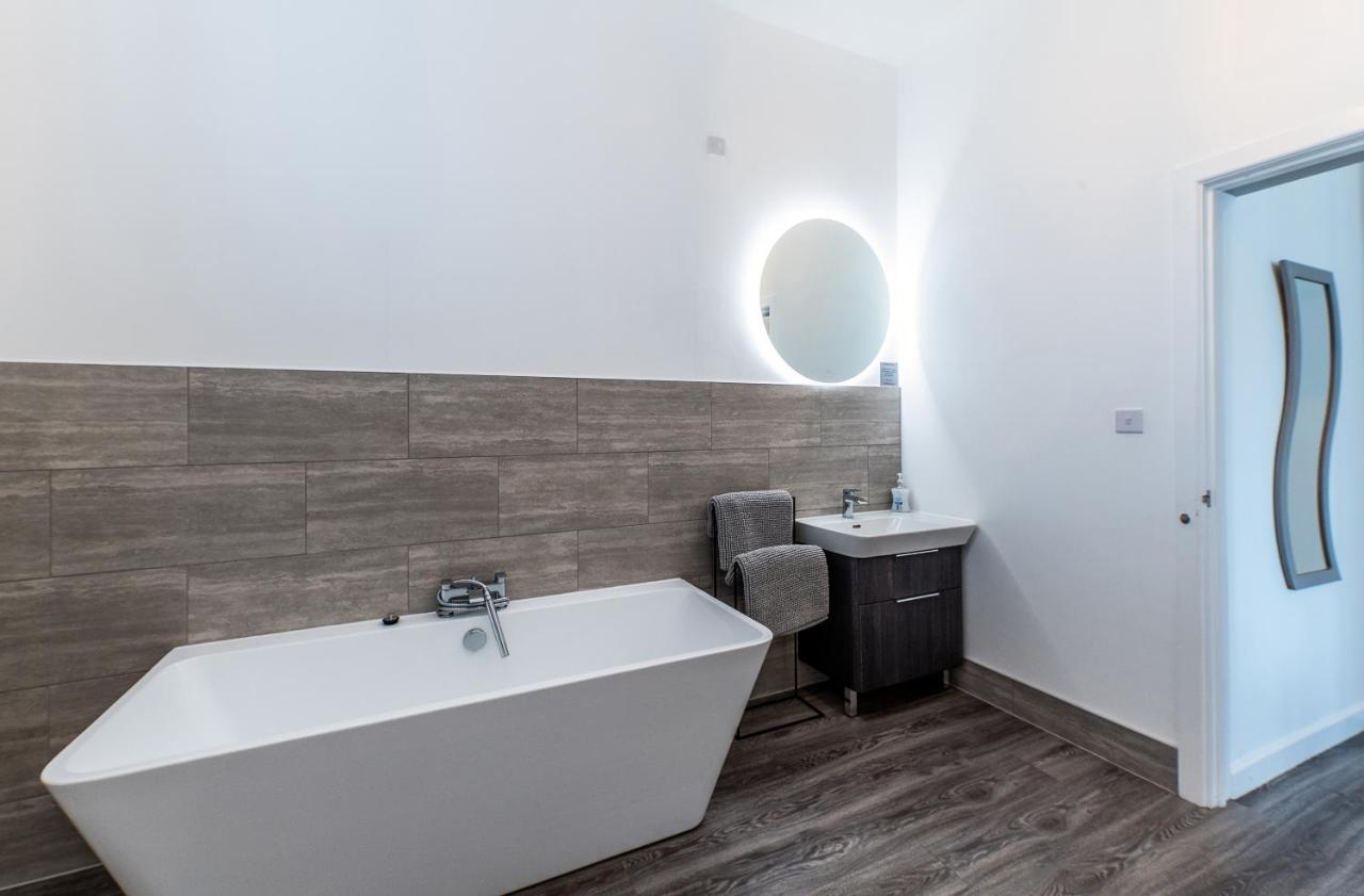 Lionheart Large Luxury Lodge - Sleeps 10- Dog Friendly,Near Sherwood Forest At Fairview Farm Nottingham Great For Family Gatherings ,Groups ,Parties エクステリア 写真