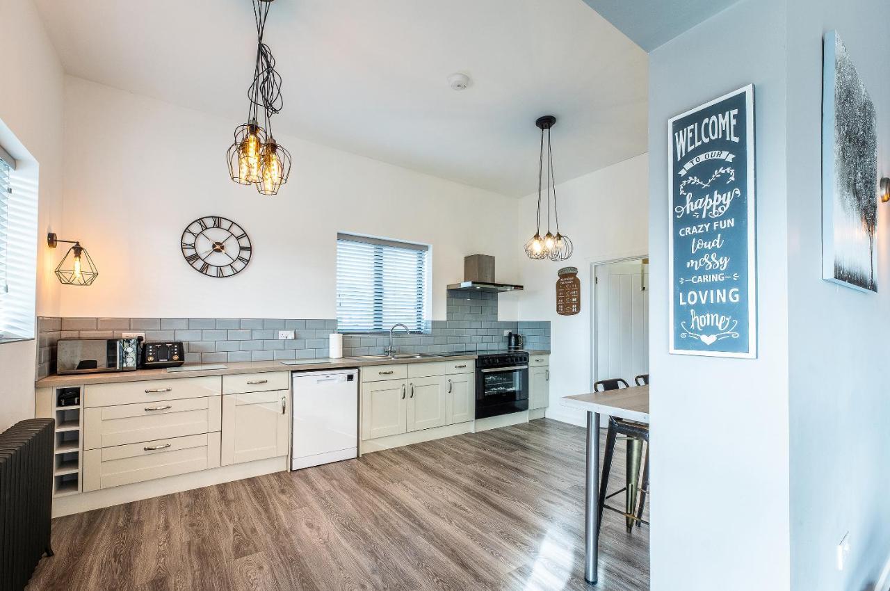 Lionheart Large Luxury Lodge - Sleeps 10- Dog Friendly,Near Sherwood Forest At Fairview Farm Nottingham Great For Family Gatherings ,Groups ,Parties エクステリア 写真